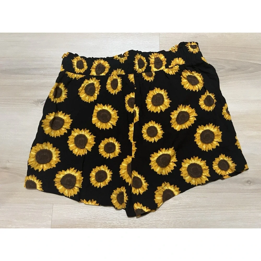 Rue 21 Shorts Floral‎ Print Women's Size Small Sunflower Black Drawstring